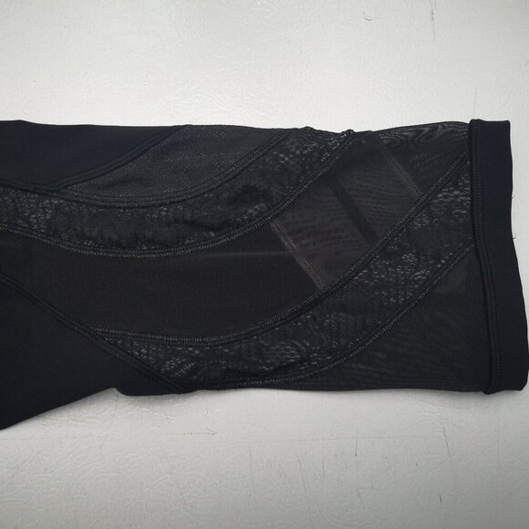 Lululemon Athletica Ladies Size 10 Black Mesh Wonder Under Crop/Capri Leggings - Picture 5 of 9
